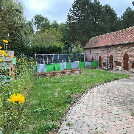 In Guest - In The Countryside Near Beauvais Airport Auneuil